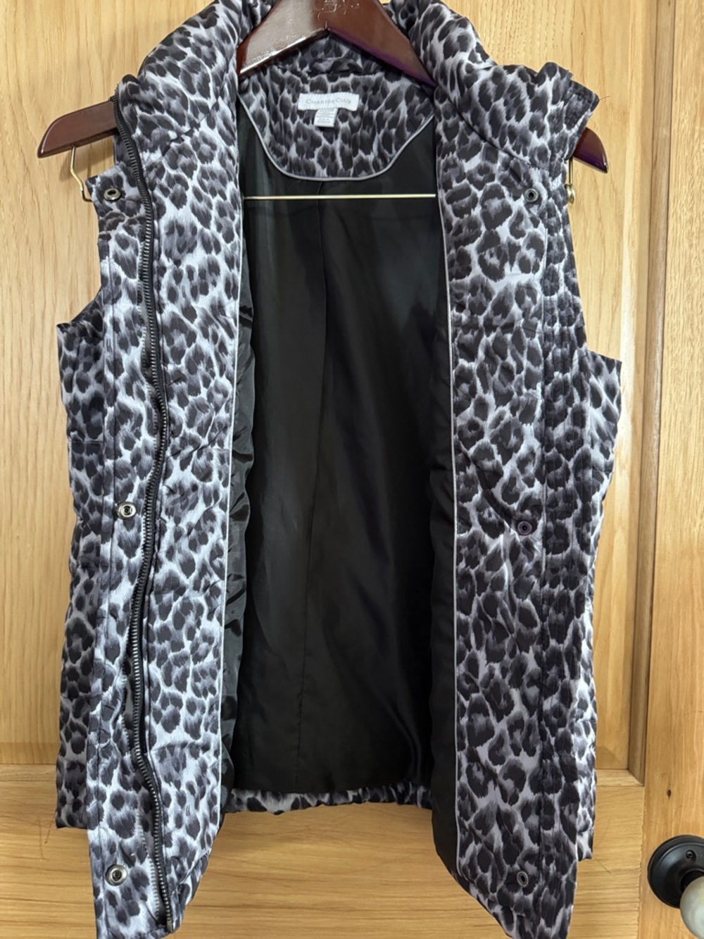 Charter Club Leopard Print Quilted Vest - Black & White - Picture 4 of 4